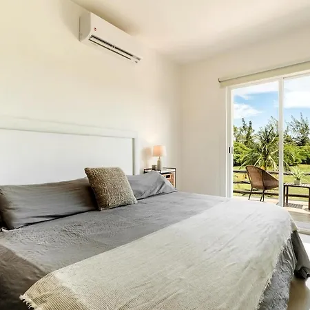 Confortable Lagoon Front 1 Bdr By Casa Paraiso